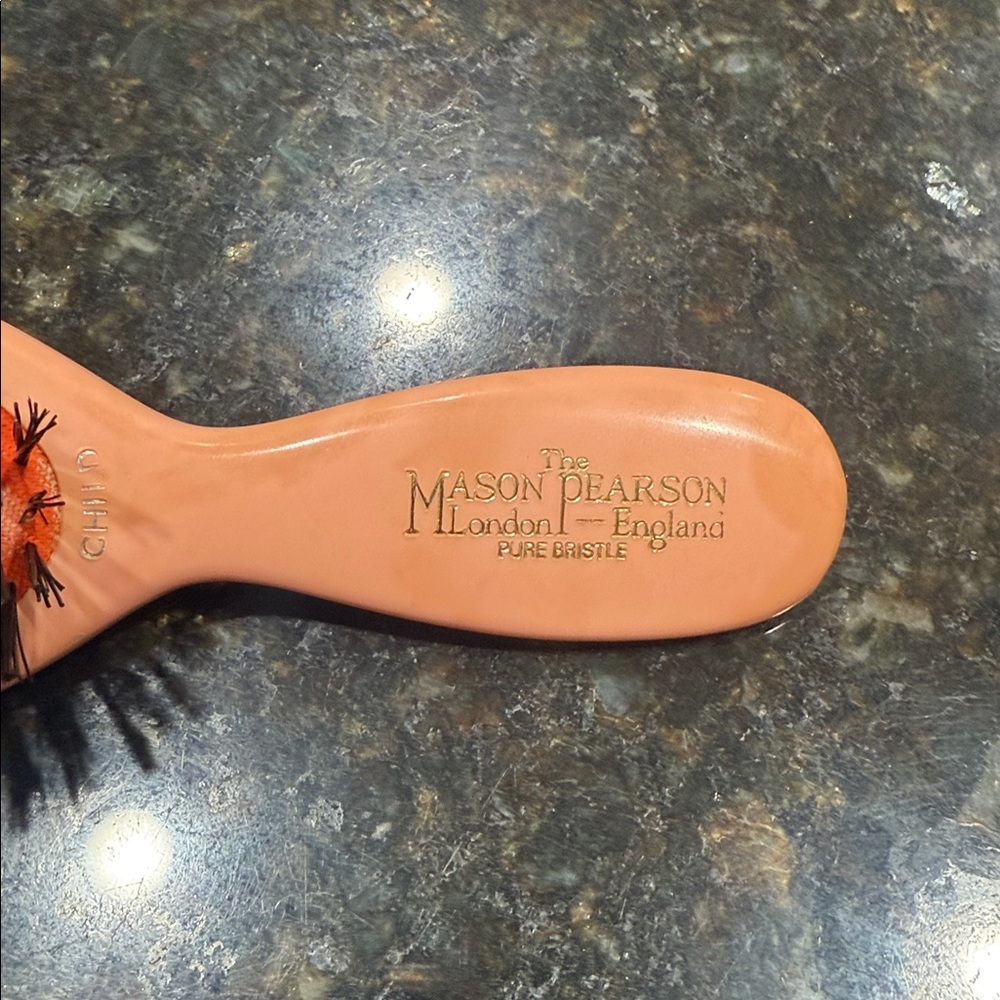 Elegant Coral Hair Brush with Black Bristles - Picture 5 of 9